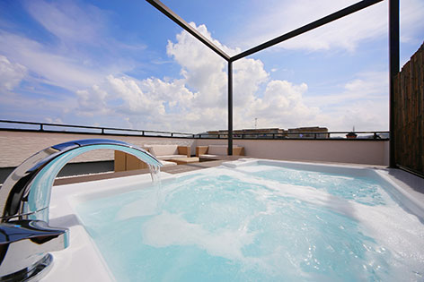 冲绳展示中心(新報房屋公园淡濑湾)